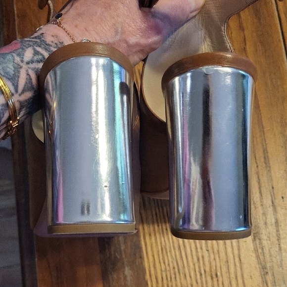 Prada Women's Tan Leather Open-Toe Heels - Picture 6 of 12